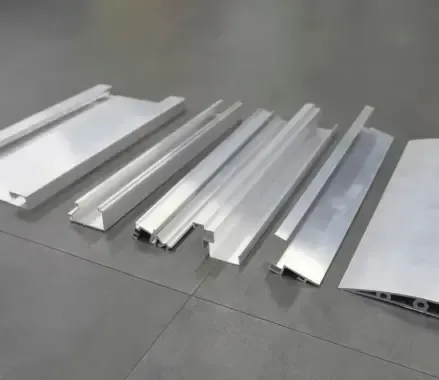 instalación de cubremuros de aluminio en Castellón